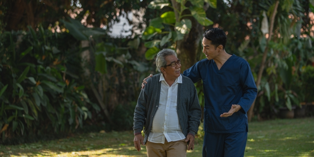 Психологический аспект ухода за лежачими людьми: поддержка семьи и персонала